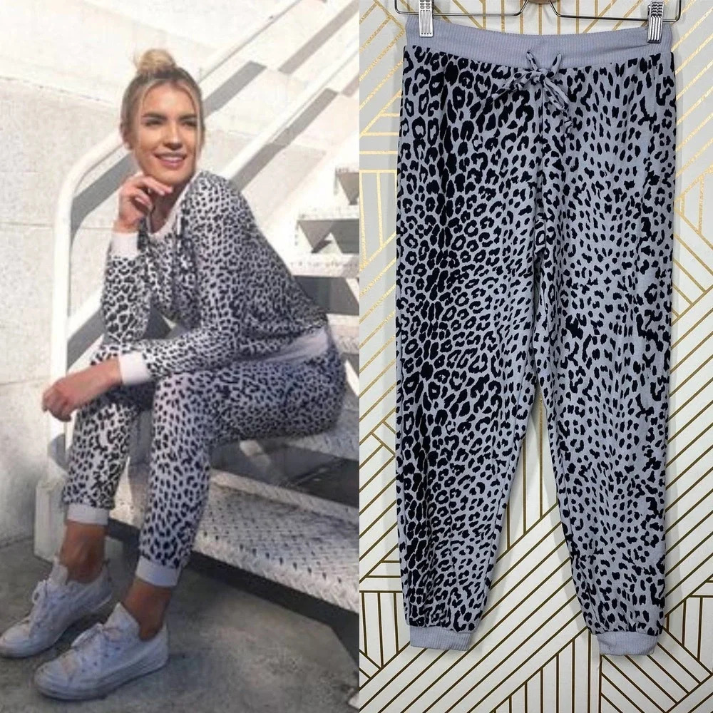 Chaser Animal Print Cozy‎ Knit Sweatpants Gray